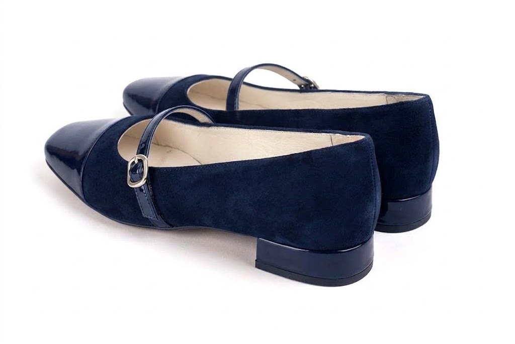 Women's navy blue low-heel ballet flats with square toe and low block heel - Rear view